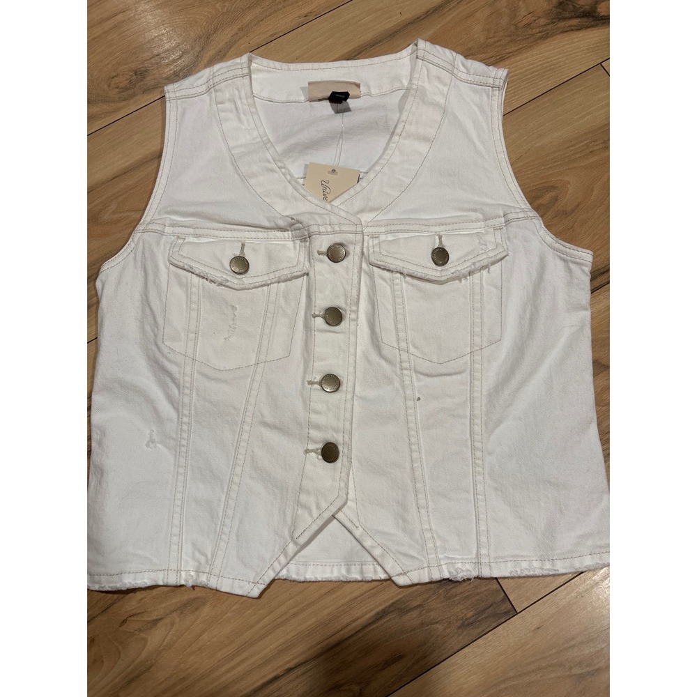 Universal Thread Women's XS White Denim Vest Sleeveless Button Front‎ NWT